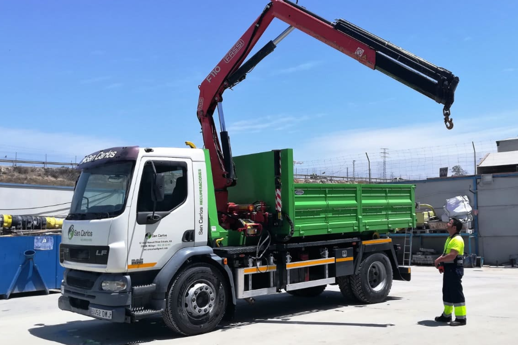 OPERADOR DE CAMIÓN PLUMA